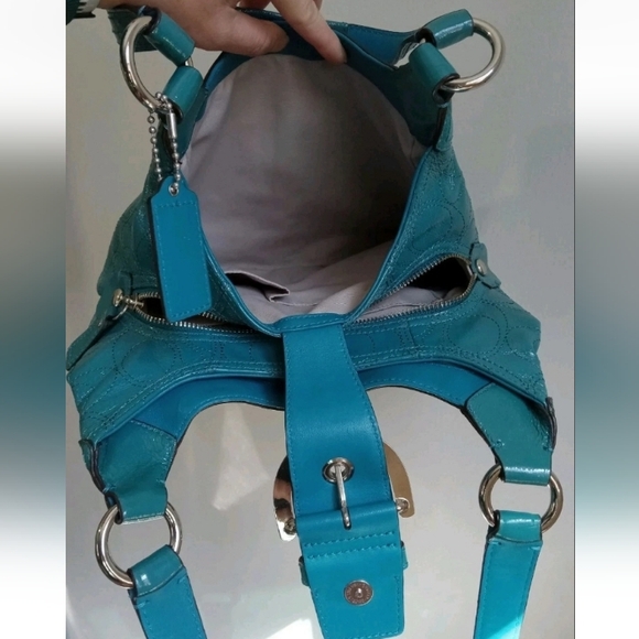 Coach Blue Leather Shoulder Bag - Picture 3 of 10